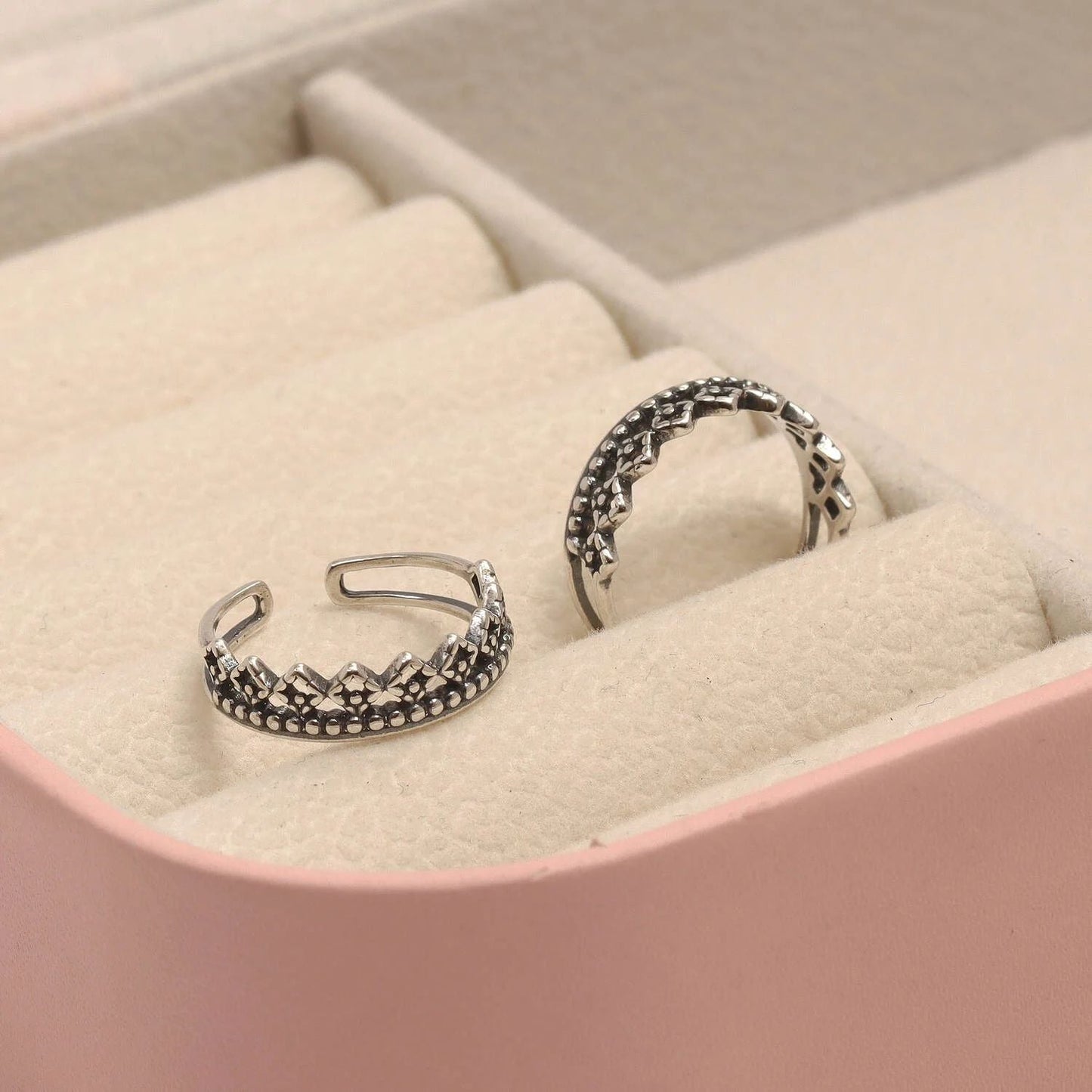 Regal Majesty Toe Rings - The Aarna Jewels