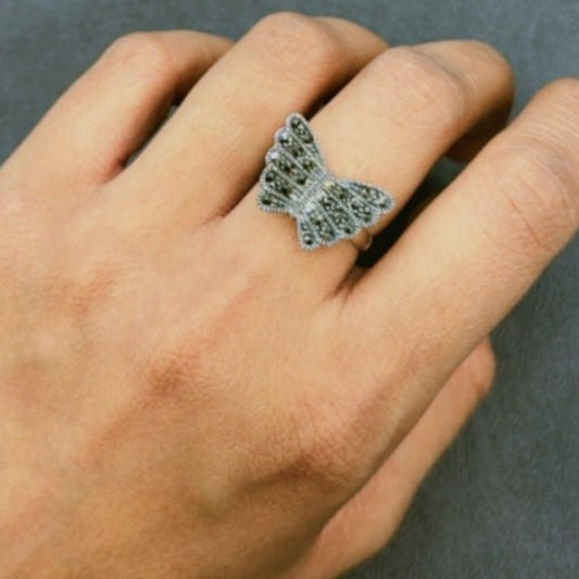 The Butterfly Seranade - The Aarna Jewels