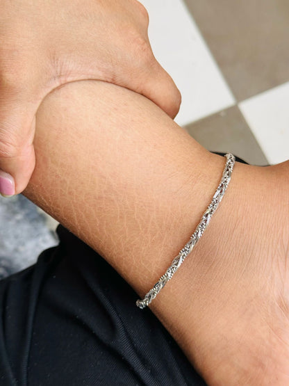 Aurora Twisted Anklet - The Aarna Jewels