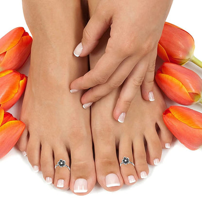 Blooming Charm Toe Rings - The Aarna Jewels