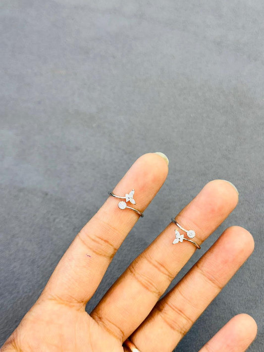 Butterfly & Stone Adjustable Toe Rings - The Aarna Jewels