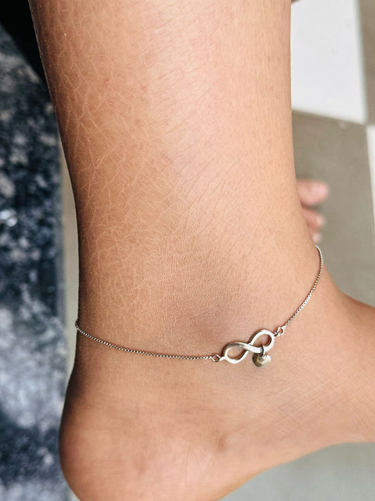Forevermore – Infinity Heart Silver Anklet - The Aarna Jewels