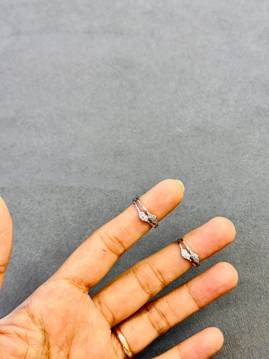 Oxidised Leaf Wrap Toe Rings - The Aarna Jewels