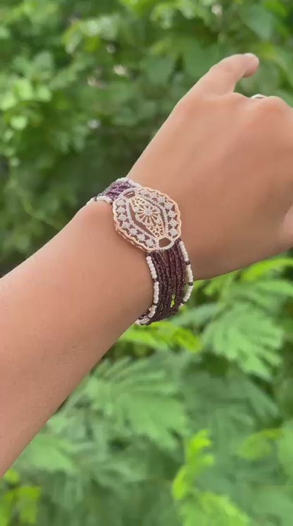 Bandhan Bloom – 925 Silver Bracelet Rakhi