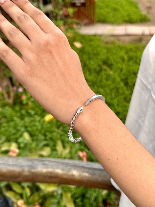 Serpentine Cuff Bracelet - The Aarna Jewels