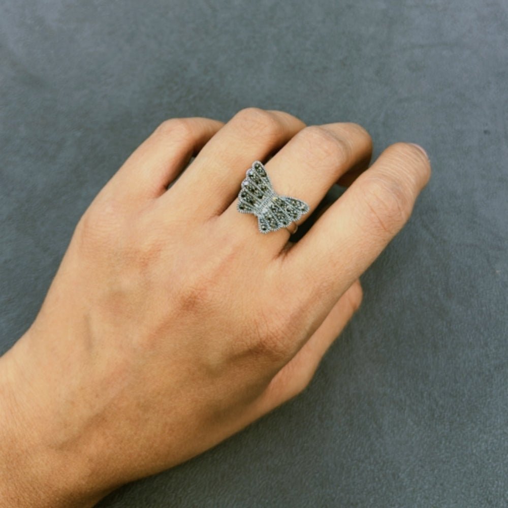 The Butterfly Seranade - The Aarna Jewels
