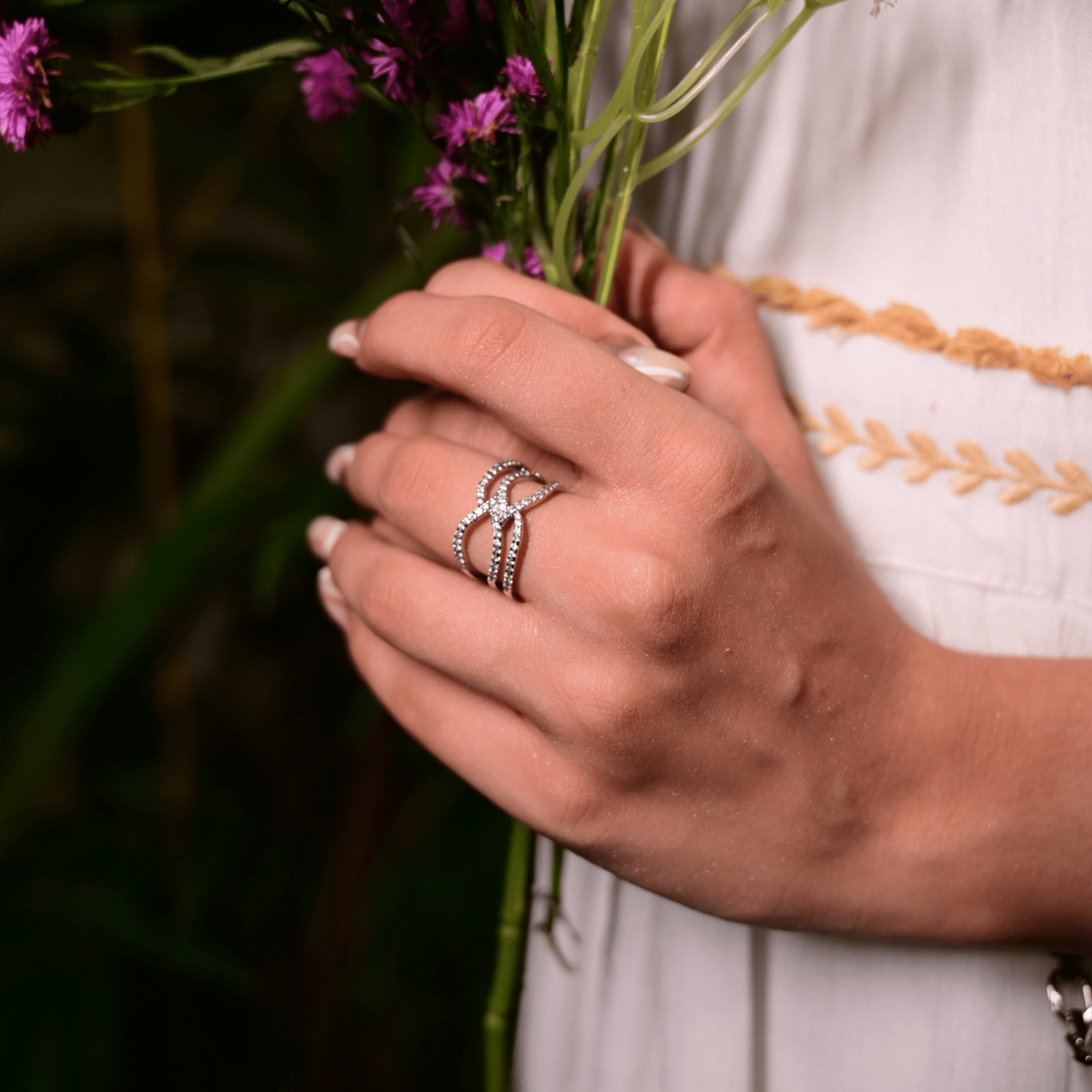 The Crossover Ring - The Aarna Jewels
