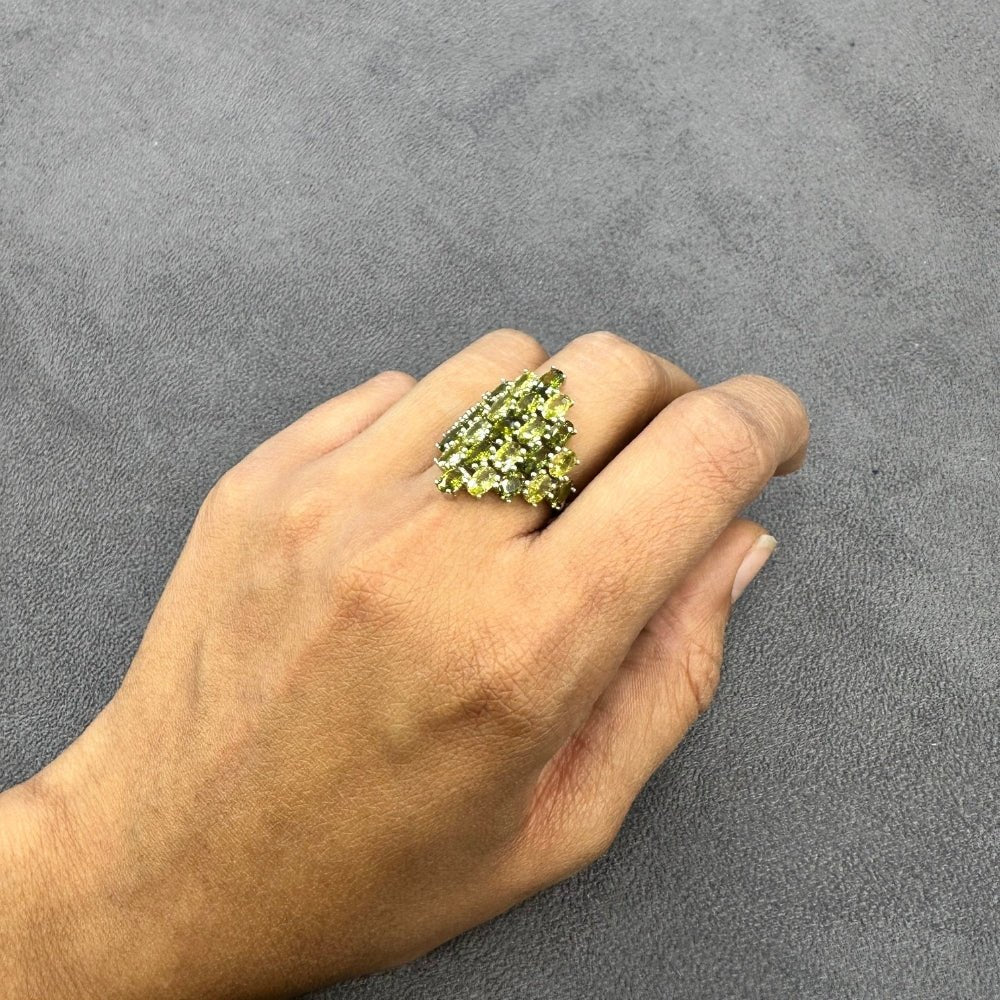 The Ombre Cluster Ring - The Aarna Jewels