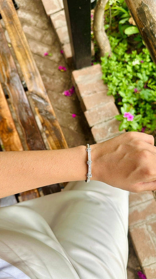Timeless Knot Cuff Bracelet - The Aarna Jewels