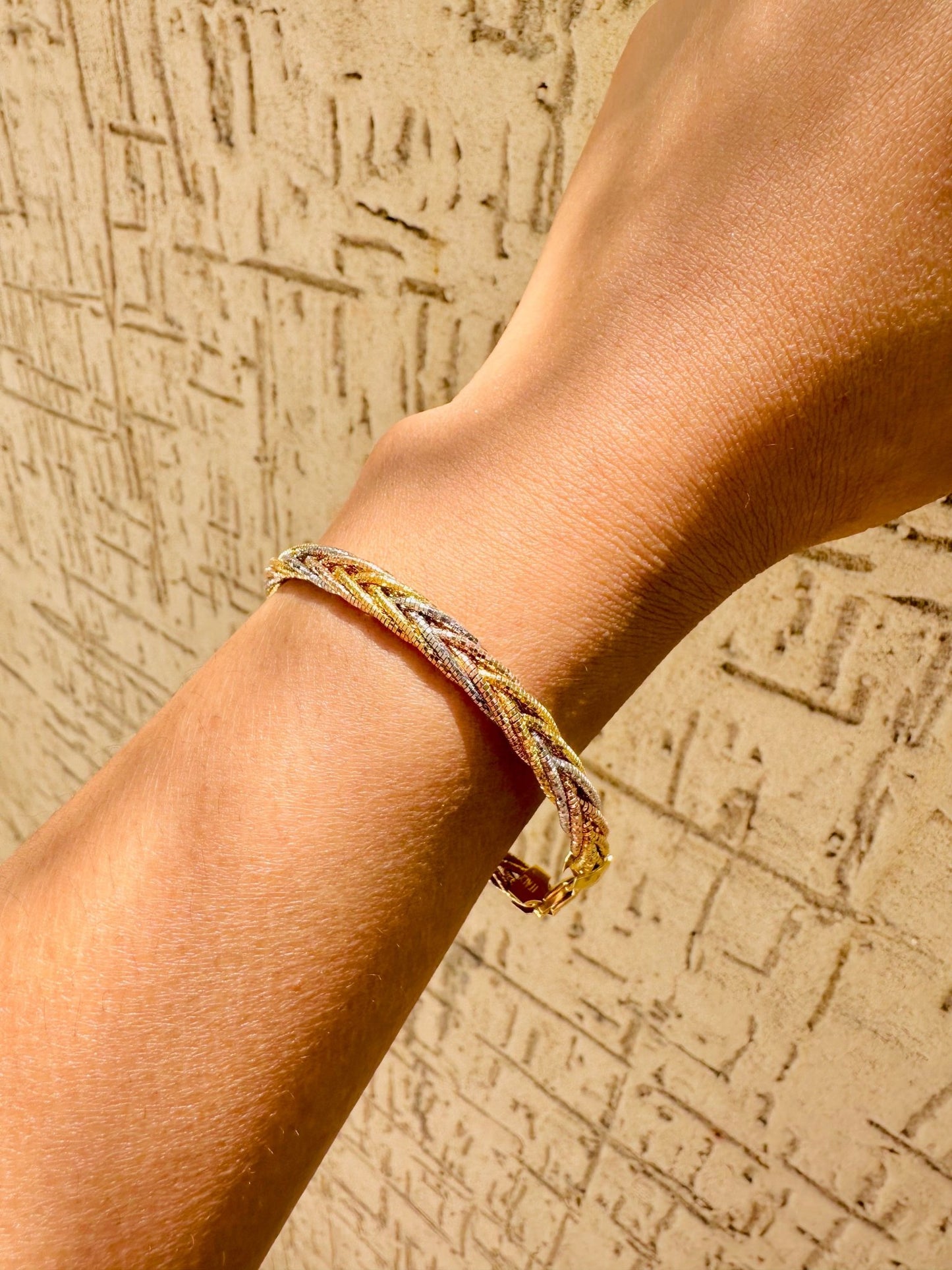 Twisted Elegance Bracelet - The Aarna Jewels