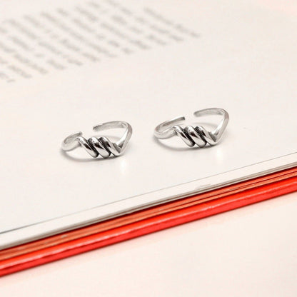 Twisted Harmony Silver Toe Rings - The Aarna Jewels